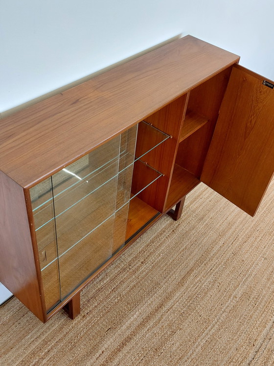 Image 1 of Vintage design vitrinekastje Turnidge 70s