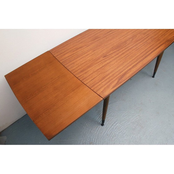 Image 1 of Vintage salontafel van walnootfineer en formica, 1950