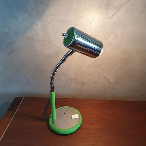 Image 1 of Bauhaus Groen Met Chromen Bureaulamp Jaren 50