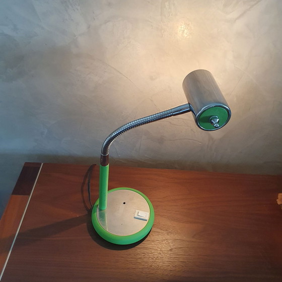 Image 1 of Bauhaus Groen Met Chromen Bureaulamp Jaren 50