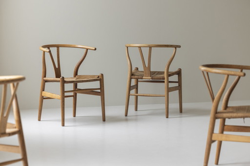 Vroege Editie Model Ch24 Eetkamerstoelen Ontworpen door Hans Wegner voor Carl Hansen, Denemarken 1950S.