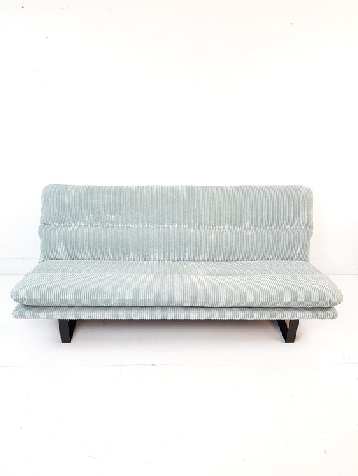 Vintage Artifort Kho Liang Bank | Nieuw Gestoffeerd Lichtblauwe Rib