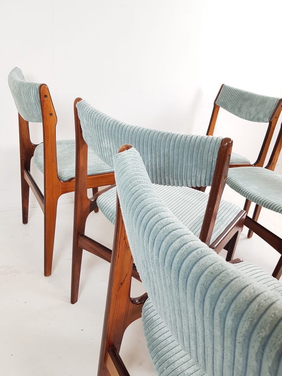 Image 1 of 8 Deense Erik Buch stoelen lichtblauwe rib diner chairs