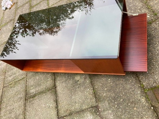 Image 1 of Vintage Salontafel Met Getinte Glasplaat