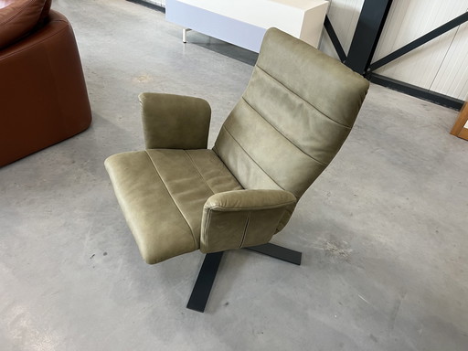 Label Woodstock draai fauteuil groen leer