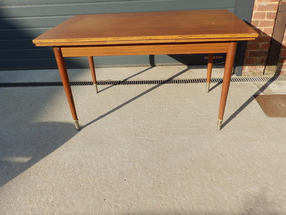 Image 1 of Vintage zeventiger jaren teakhouten tafel