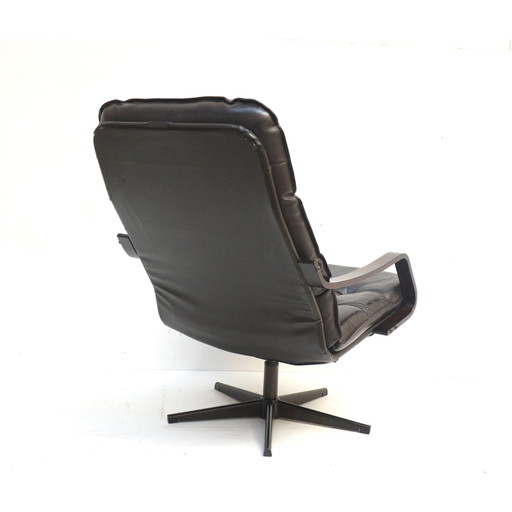 Stijlvolle vintage leren fauteuil gemaakt in de jaren '70