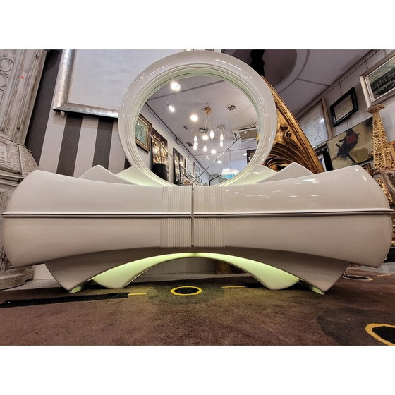 Image 1 of Vintage Space Age kaptafel in wit gelakt hout voor Dbm, Italië 1970