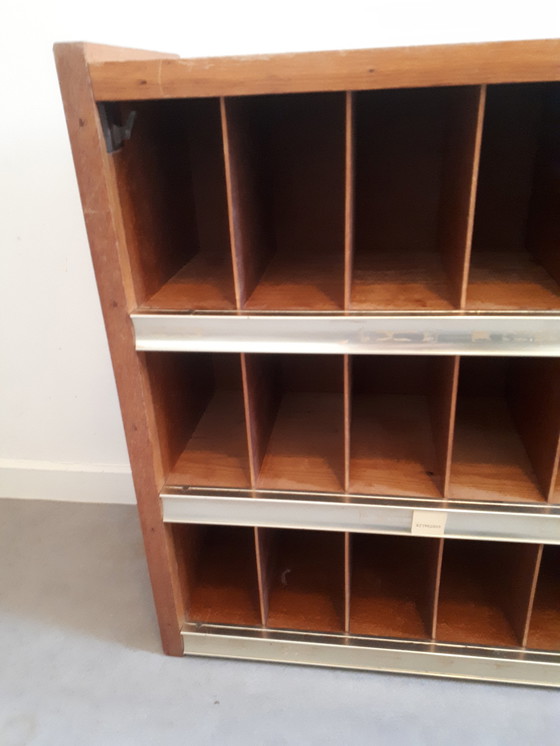 Image 1 of Vintage postvak kastje vakkenkastje