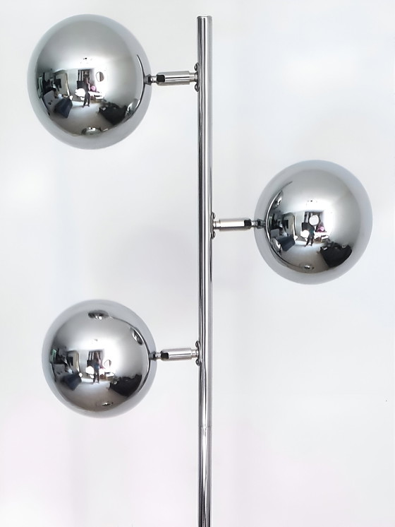 Image 1 of Vloerlamp Vintage Oogbol Verchroomde Tulp Voet - 3 Verstelbare Bollen