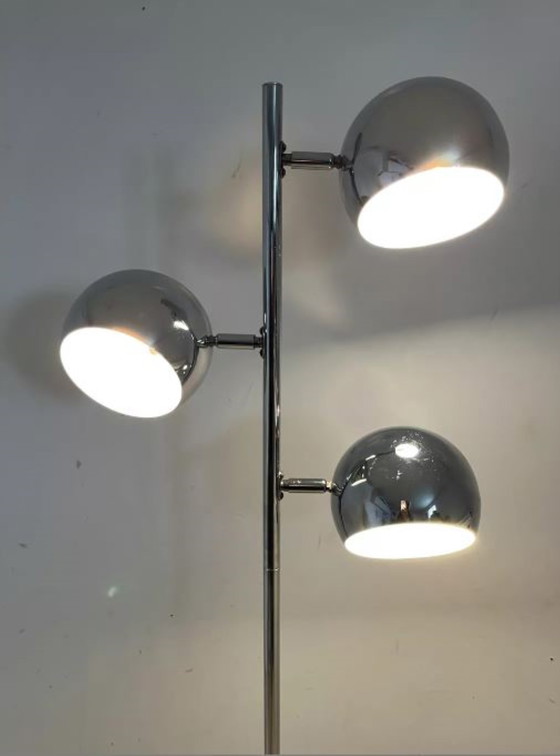 Image 1 of Vloerlamp Vintage Oogbol Verchroomde Tulp Voet - 3 Verstelbare Bollen