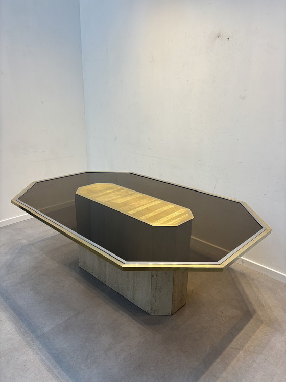 Image 1 of Roger Vanhevel - Messing geëtste travertijnen eettafel