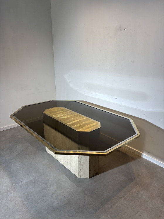 Image 1 of Roger Vanhevel - Messing geëtste travertijnen eettafel