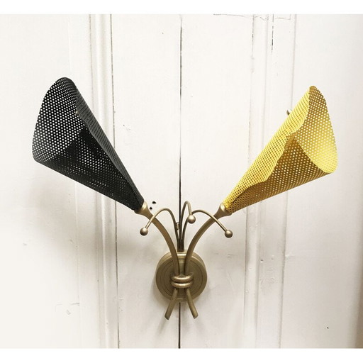 Vintage ijzeren en messing wandlamp van Kobis en Lorence, 1950