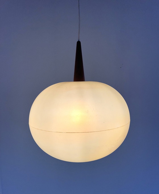 Image 1 of Hanglamp Kunststof & Teak ‘60