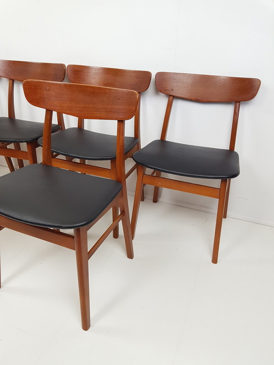 Image 1 of 6 Deense farstrup eettafel stoelen zwart skai 