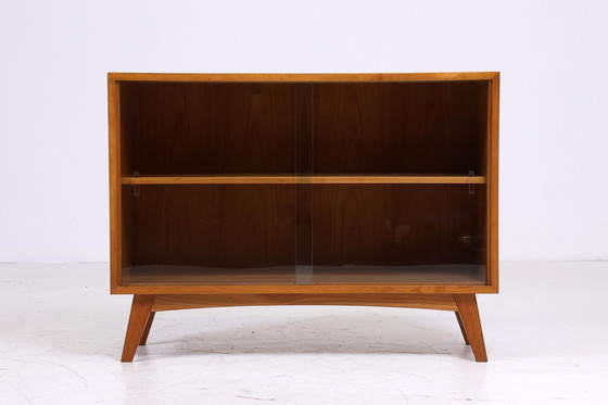 Image 1 of Vintage glazen ladekast jaren 60 | Mid Century vitrinekast gangkast | Retro jaren 70 hout