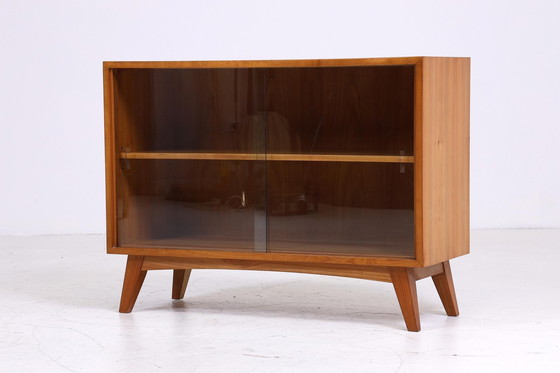 Image 1 of Vintage glazen ladekast jaren 60 | Mid Century vitrinekast gangkast | Retro jaren 70 hout