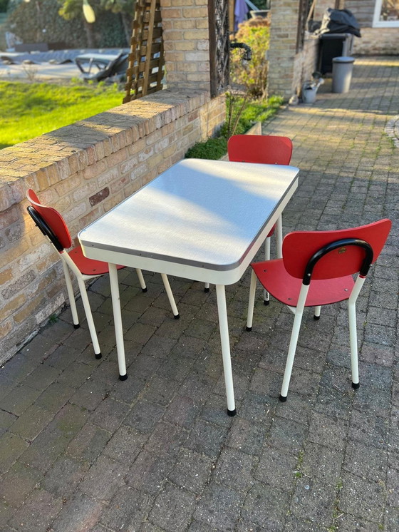 Image 1 of Bistroset, 1 Tafel Drie Stoelen