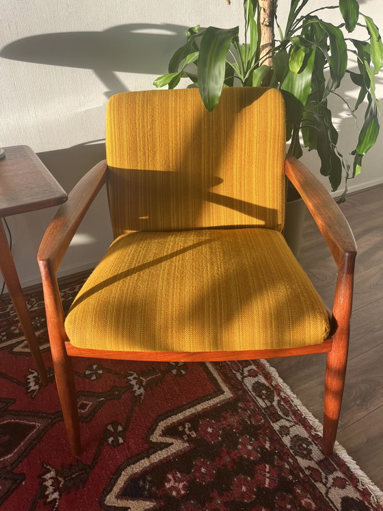 Image 1 of 2x Midcentury Teakhouten Easy Chairs met Tafel