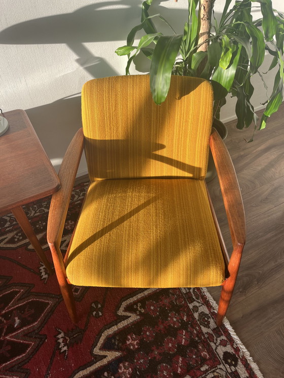 Image 1 of 2x Midcentury Teakhouten Easy Chairs met Tafel