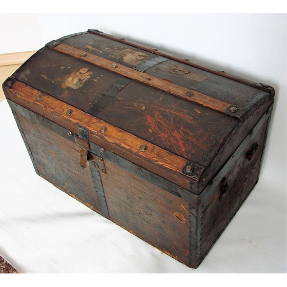 Image 1 of Vintage houten en metalen kist, 1900