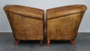 2 x schapenleren clubfauteuils met een vintage look