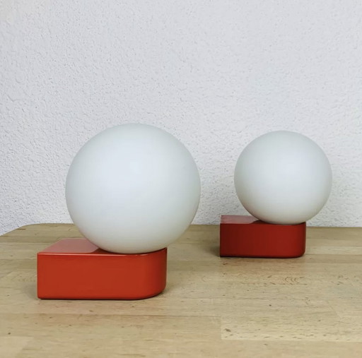 Paar Inda wandlampen rood, globe opaline, 1970