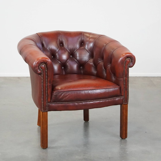 Image 1 of Rundleren Engelse Chesterfield Clubfauteuil, Rode Kleur