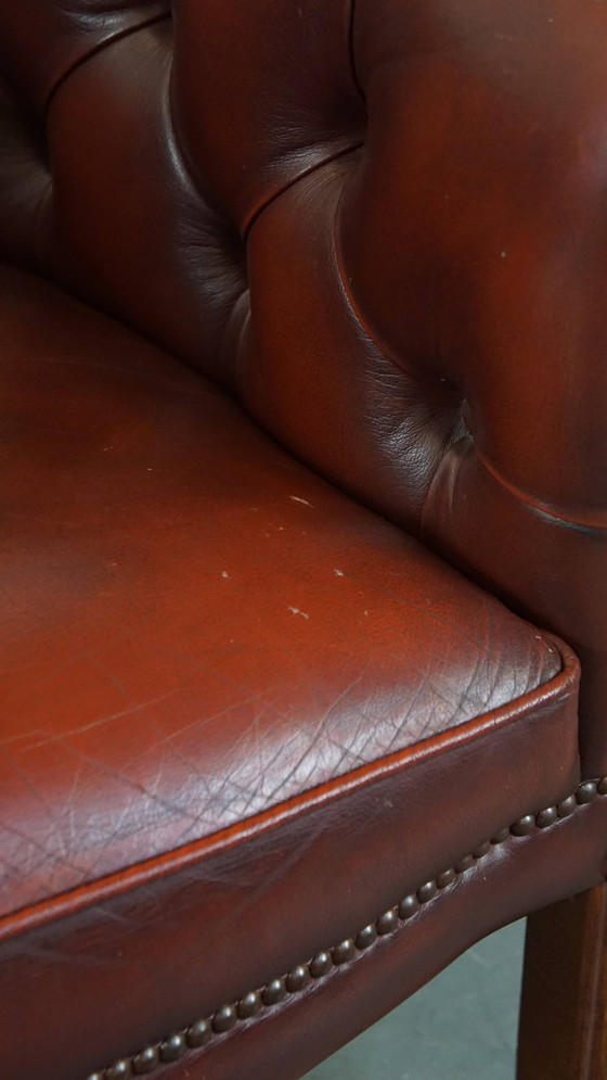 Image 1 of Rundleren Engelse Chesterfield Clubfauteuil, Rode Kleur