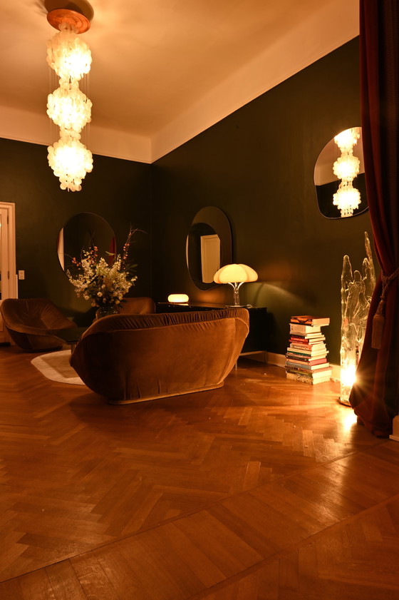 Image 1 of Parelmoeren hanglamp toegeschreven aan Verner Panton