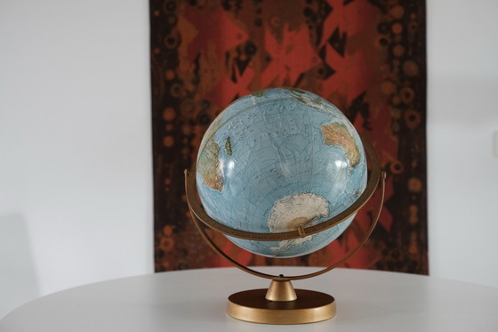 Image 1 of VIntage Earth Globe Reader's Digest