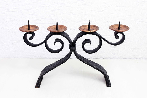 Image 1 of Brutalistische metalen kandelaar jaren 50