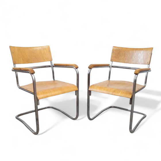 Image 1 of Marcel Breuer's B 34 fauteuils variatie van Samal & Co.