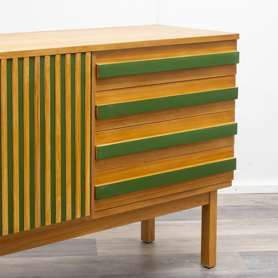 Image 1 of 60s buffetkast, groen gelakt, gegroefd front, 182 cm