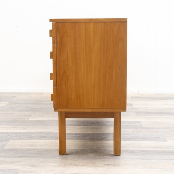 Image 1 of 60s buffetkast, groen gelakt, gegroefd front, 182 cm