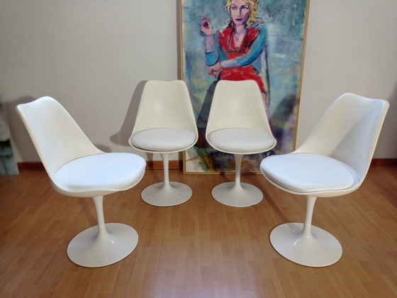 Image 1 of 4x Alivar Tulip Stoelen 769/S van Eero Saarinen