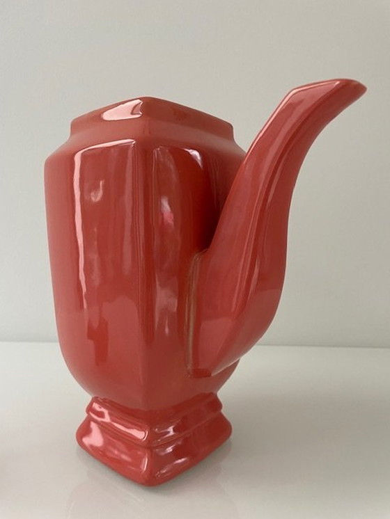 Image 1 of Vintage Koffiepot Klassiek Design Koraalrood Geglazuurd Keramiek