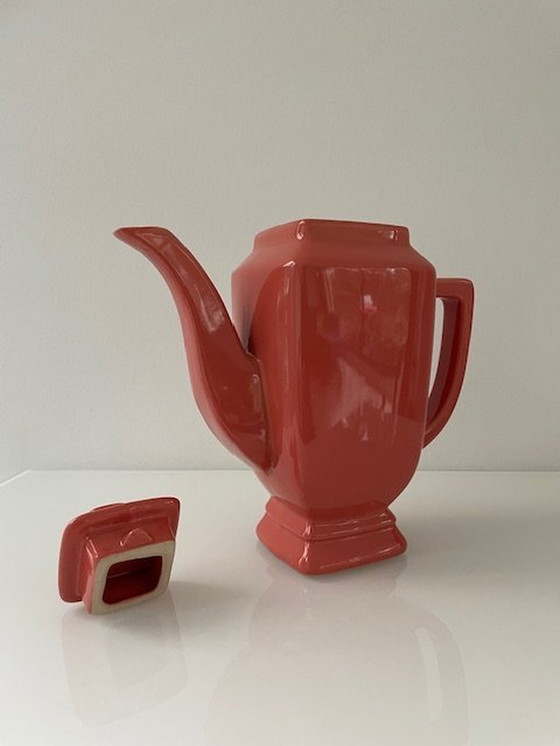 Image 1 of Vintage Koffiepot Klassiek Design Koraalrood Geglazuurd Keramiek