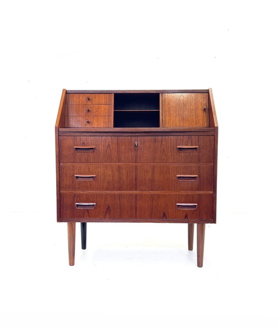 Image 1 of Deense secretaire