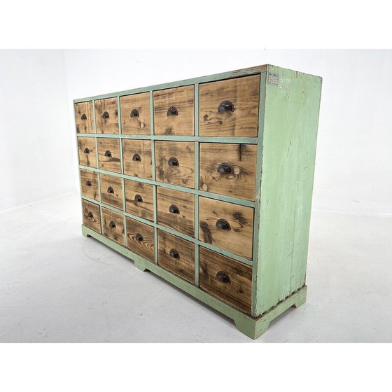 Image 1 of Vintage houten kast met metalen handvaten, 1930