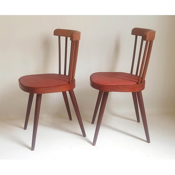 Image 1 of Paar vintage model 740 stoelen in beuken en rood kunstleer voor Baumann, 1950
