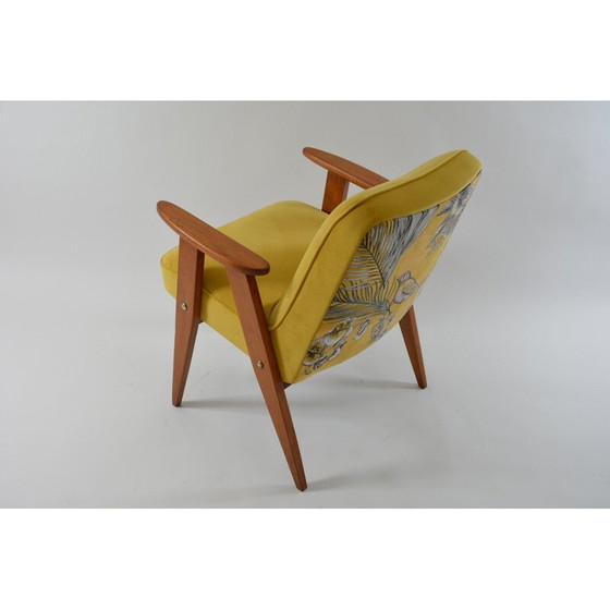 Image 1 of Vintage fauteuil 366 gesigneerd J.Chierowski in gele kleur met vogels