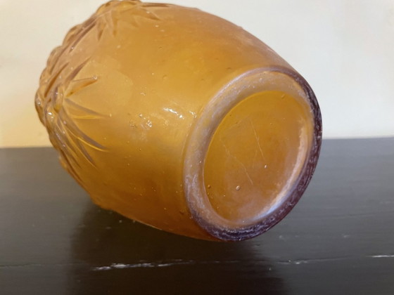 Image 1 of Vaas Art Deco 1930 Amber Kleur Frans