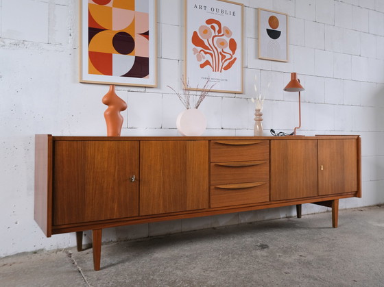 Image 1 of Vintage dressoir / dressoir teakhout