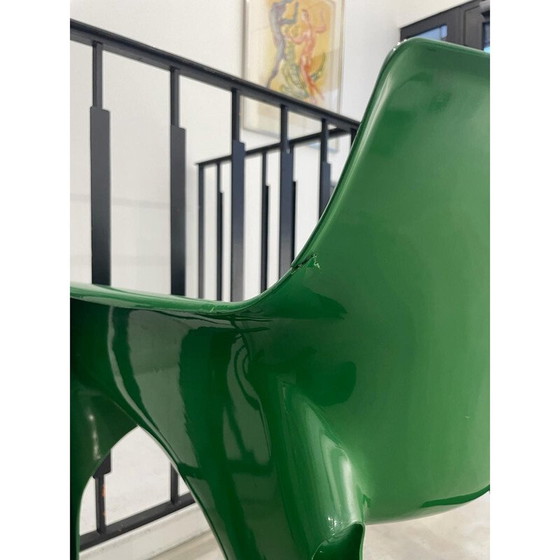 Image 1 of Paar vintage Gaudi stoelen in stevig groen plastic van Vico Magistretti, Italië