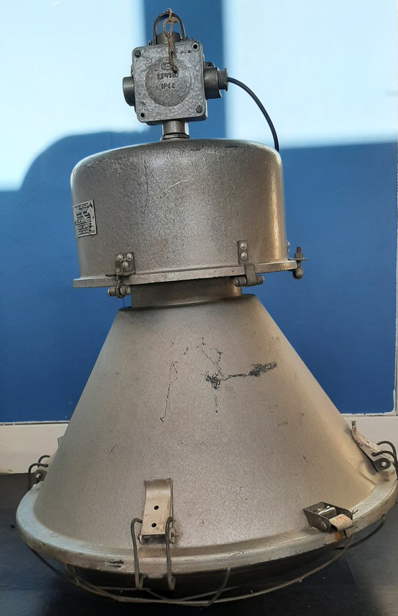 Image 1 of Zaklady Metalowe fabriekslamp