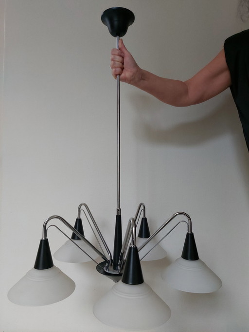 Vintage hanglamp uit het ruimtetijdperk