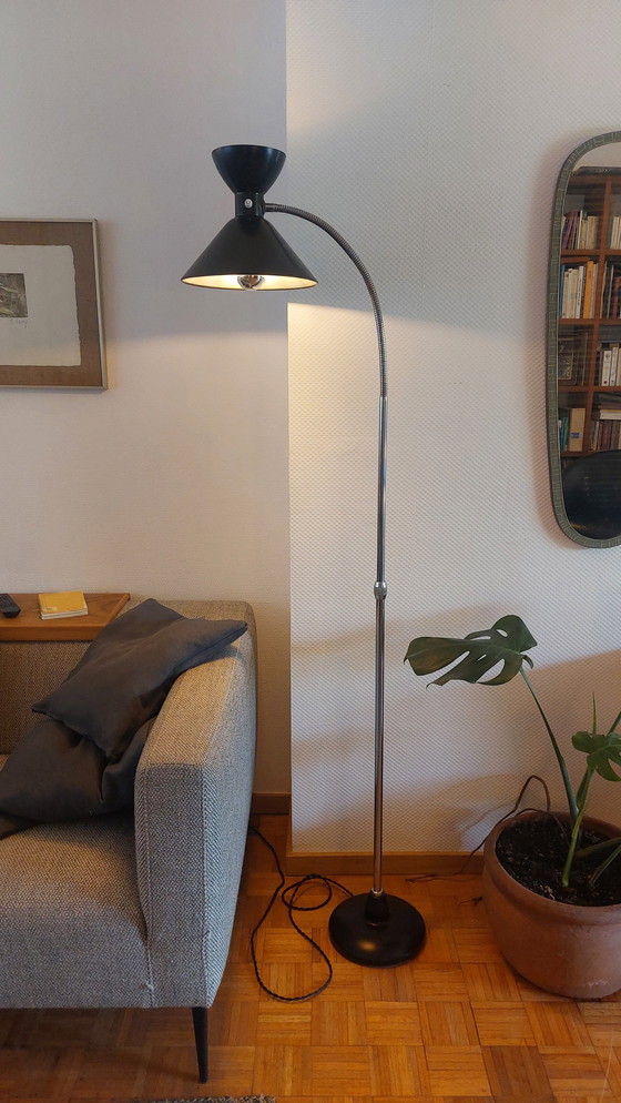 Image 1 of Vintage Diabolo vloerlamp