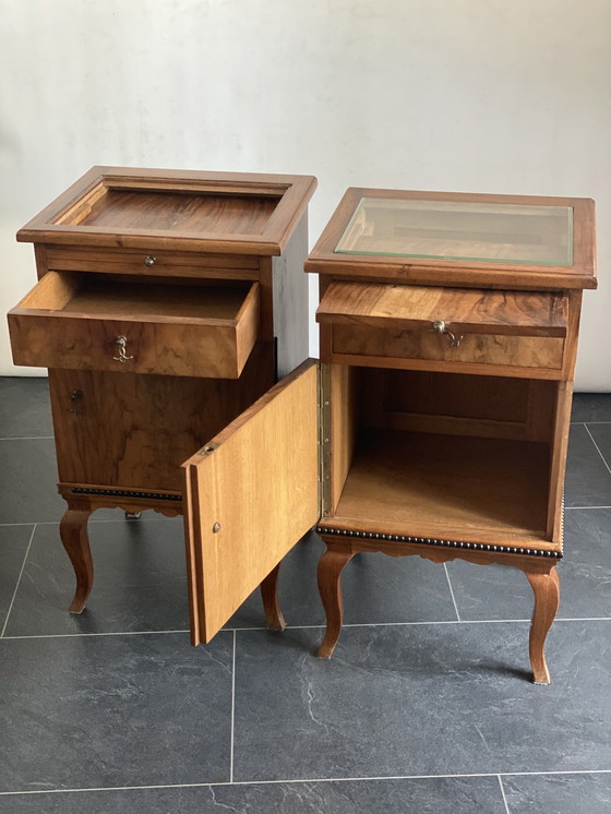 Image 1 of 2x Louis eiken bijzettafel